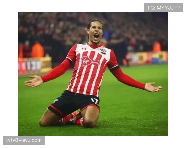 范戴克再度荣膺全球顶级后卫，稳居世界前列引关注