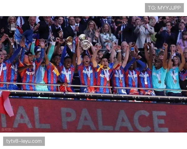 水晶宫力克切尔西，强势搅局英超争冠格局