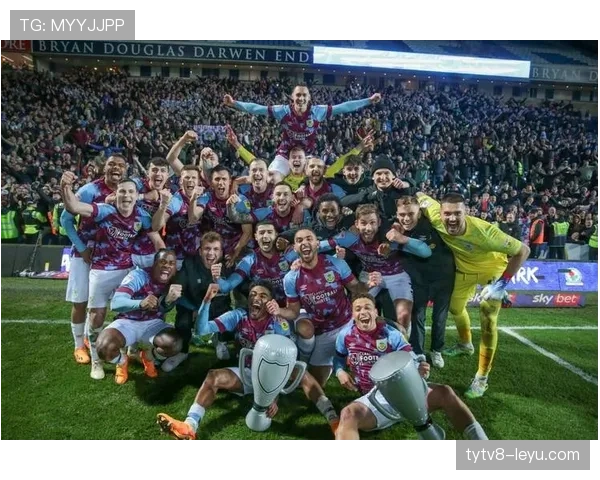 孔帕尼率伯恩利强势复苏，英超新赛季表现引瞩目